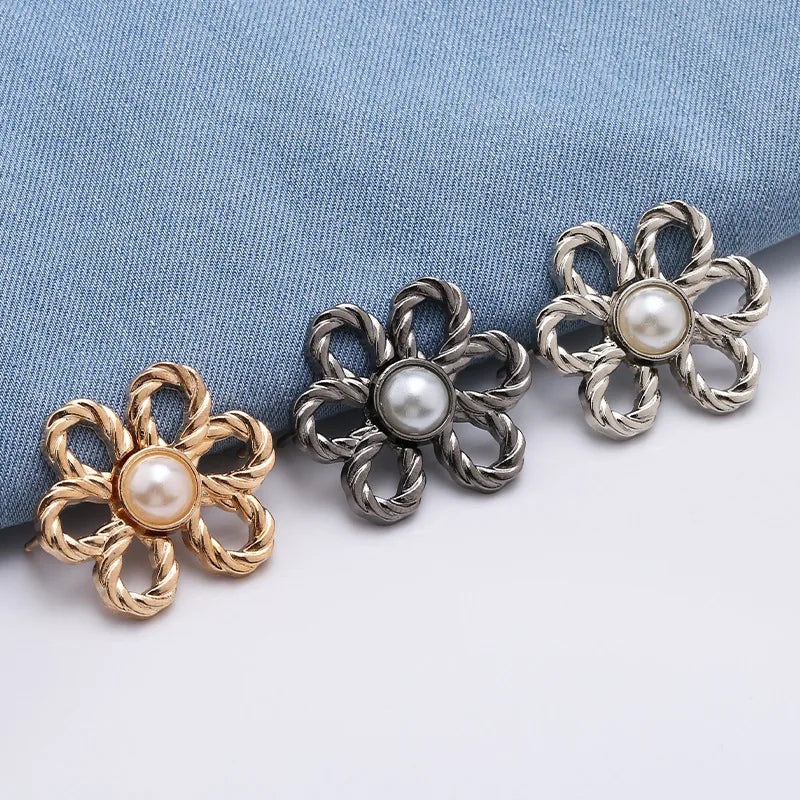 2pairs Waist Metal Flower Adjustable Tighten Invisibility Decoration Couple Buckles Pants Skirts Size Change From Large To Small